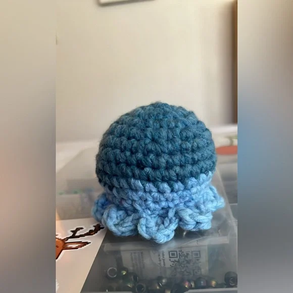Crocheted Pocket Octo 🐙 - Picture 6 of 9
